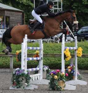 Laura Renwick& Bintang II