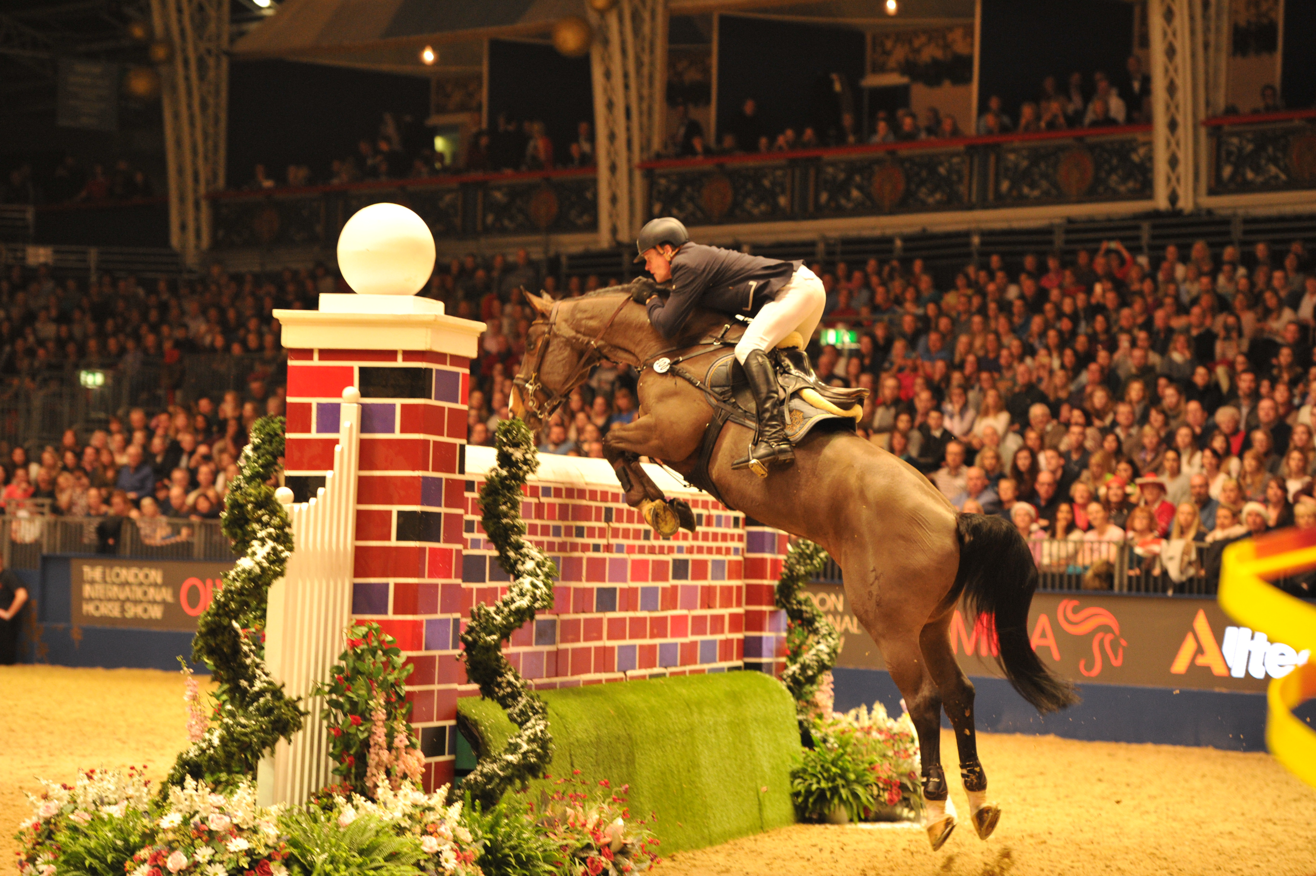MEYER Hilmar ( GER ) riding Continuo 2 joint winner puissance