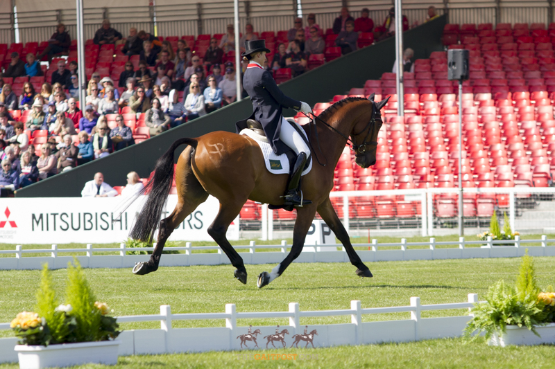 Sarah Bullimore & Valentino V