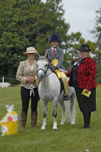 Sunshine Tour (c) Local Rider - Leah Robertson with Dukeshill Icon