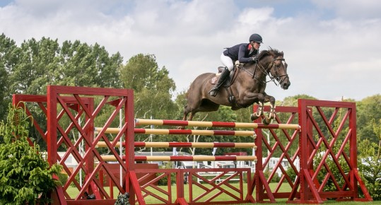 Holly Gillot and Dougie Douglas (c) George Gunn Photography
